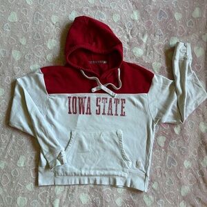 Pressbox Iowa State Cyclones Women’s Chicago 2-Hit Yoke Pullover Hoodie size Lg